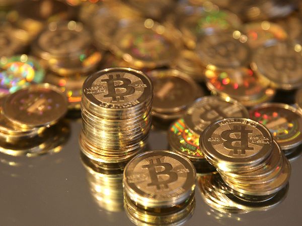 انتقال ۱۳,۰۰۳ بیت کوین از نهنگ ناشناس به صرافی کوین بیس