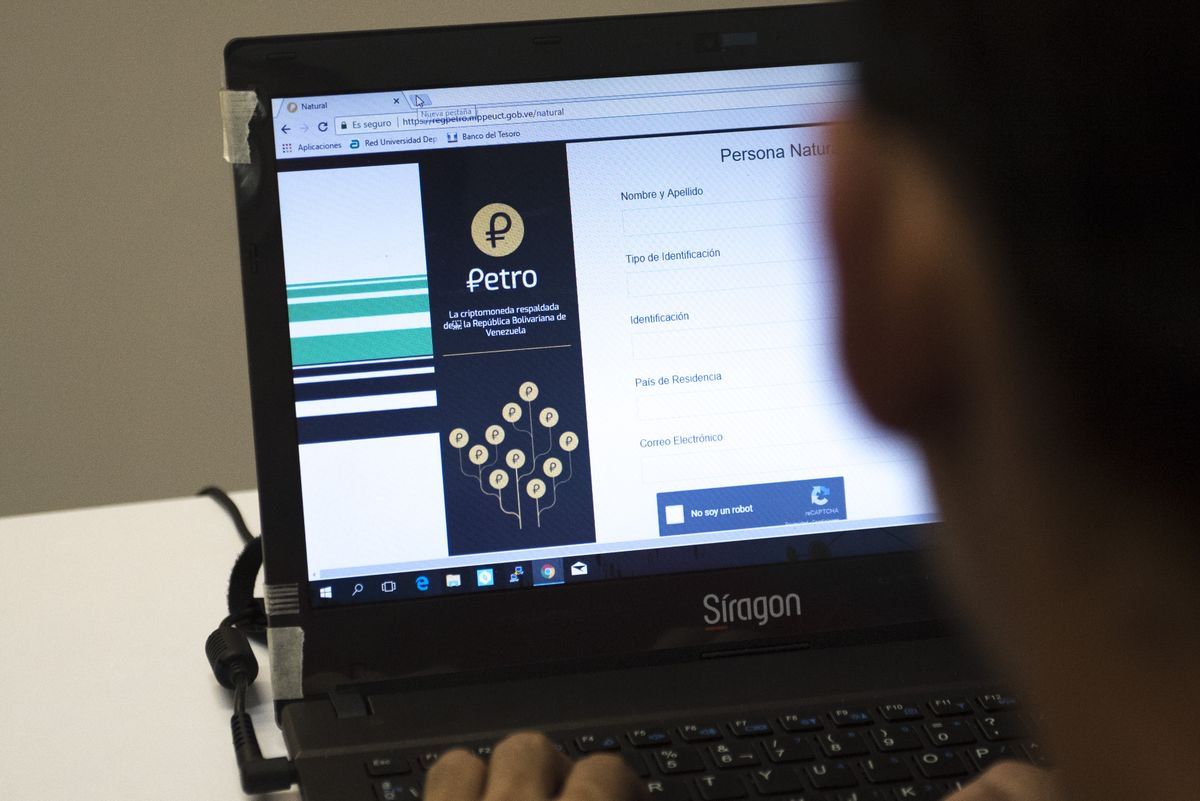 ارز دیجیتال ونزوئلا با پشتوانه نفت اما بدون تراکنش !