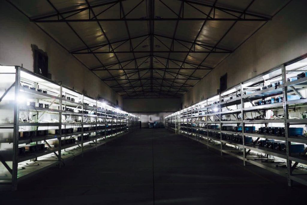 فارم های استخراج ارز دیجیتال در چین به دلیل بازرسی اداره مالیات بسته شدند فارم های استخراج ارز دیجیتال در چین به دلیل بازرسی اداره مالیات بسته شدند