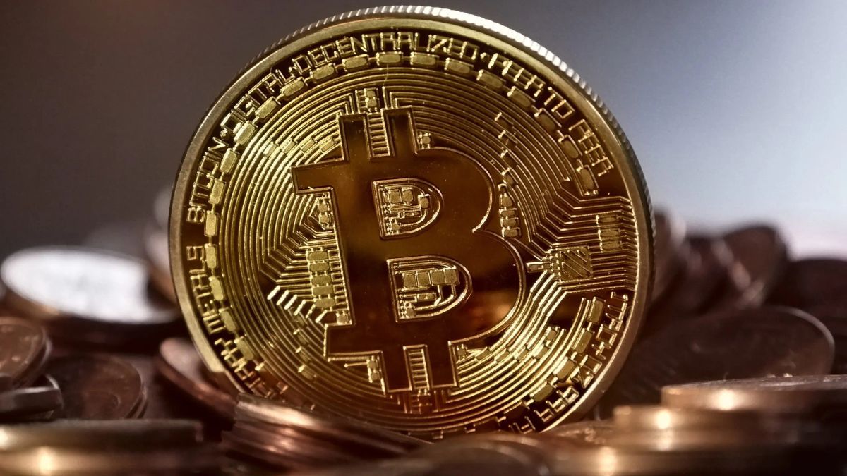 احتمال رسیدن قیمت بیت کوین به ۱۰۰ هزار دلار