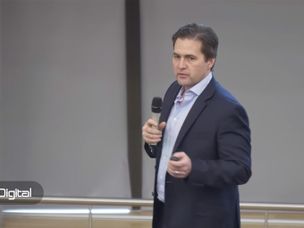 کریگ رایت به سرقت ادبی در پایان‌نامه خود متهم شد
