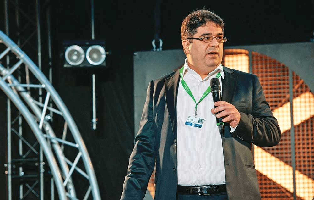 حکیمی: سیاست‌های جدید بانک مرکزی درباره‌ ارزهای دیجیتال تا پایان سال اعلام می‌شود