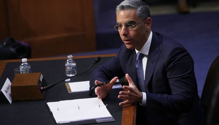 دیوید مارکوس در حال ارائه توضیحات درباره پروژه لیبرا به کنگره آمریکا