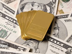 قیمت جهانی طلا به روند صعودی بازگشت؛ نرخ رسمی دلار ثابت ماند