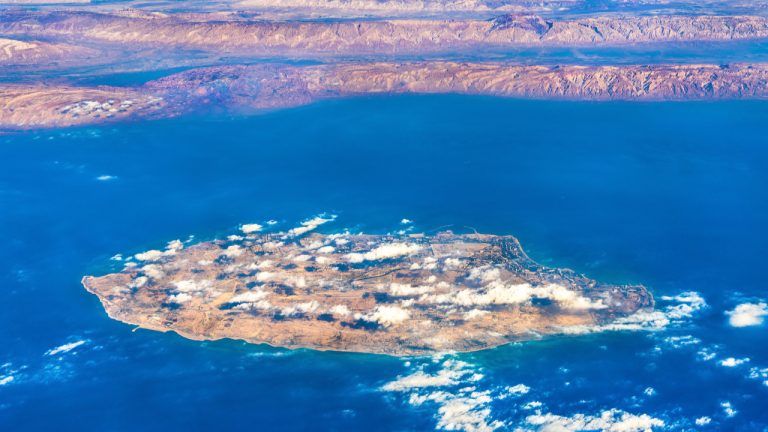 پیشنهاد وزیر ارتباطات برای تبدیل کیش به مرکز صرافی‌های ارز دیجیتال در منطقه