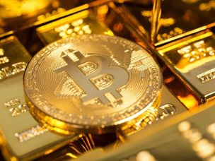 طلای آب شده بخریم یا ارز دیجیتال؛ کدام گزینه برای سرمایه‌گذاری بهتر است؟ | طلاین