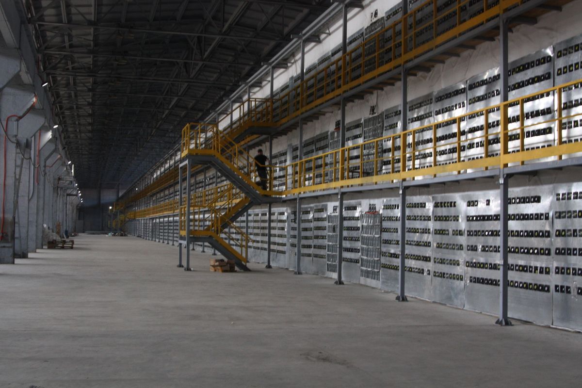 مغولستان چین تا دو ماه آینده فعالیت تمام ماینرها را متوقف می‌کند