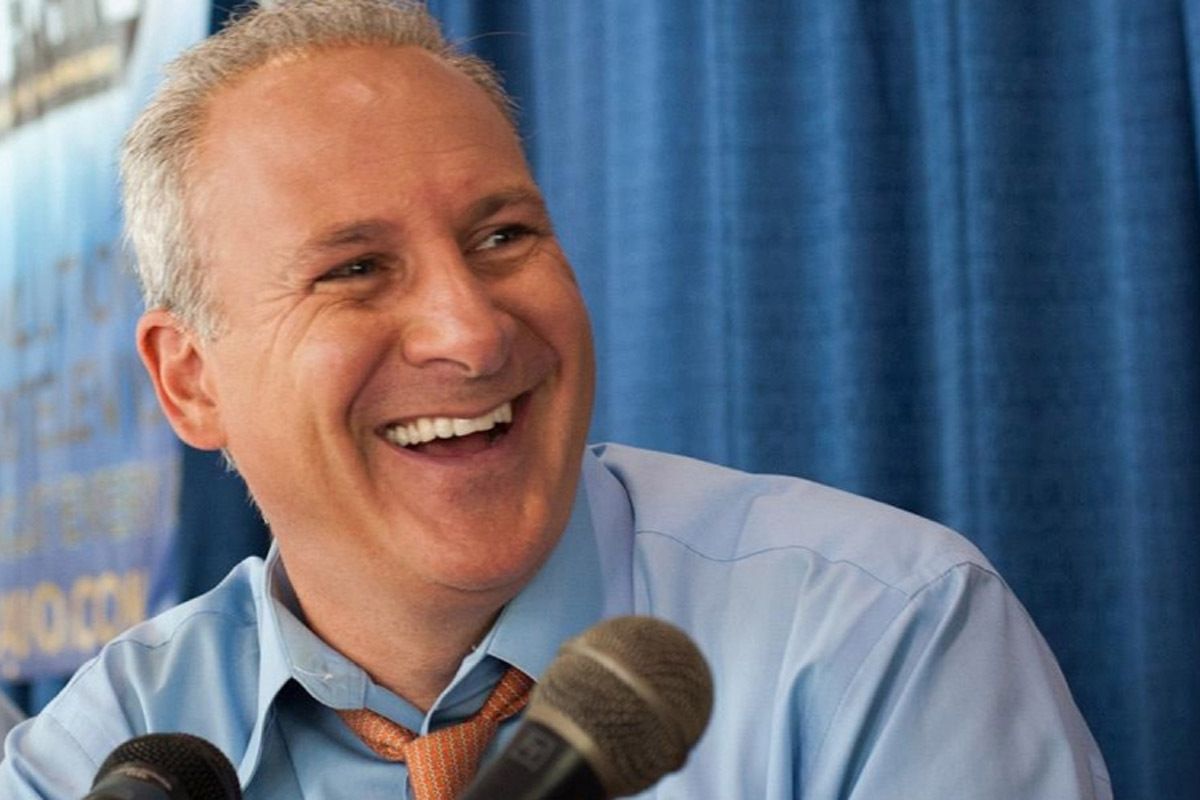 پیتر شیف با مثالی از یک جوک، از قیمت بالای NFTها انتقاد کرد