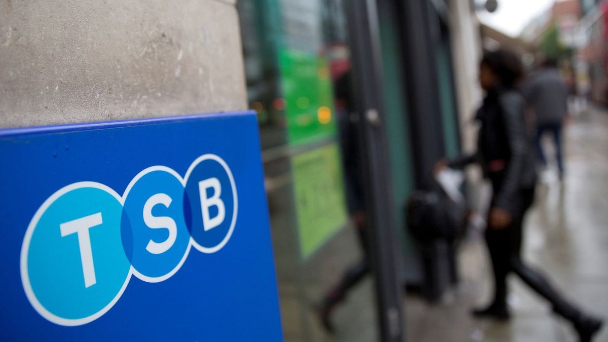 بانک TSB مشتریان خود را از خرید ارزهای دیجیتال منع می‌کند