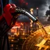 بیت کوین در مسیر ۷۰ هزار دلار؛ این بار قیمت بنزین سرنوشت BTC را تعیین می‌کند!