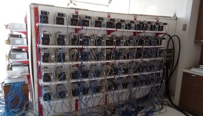 دستگاههای استخراج به شبکه برق کشور آسیب میزنند/ آغاز جمعآوری انشعابات غیرمجاز دستگاههای استخراج به شبکه برق کشور آسیب میزنند/ آغاز جمعآوری انشعابات غیرمجاز