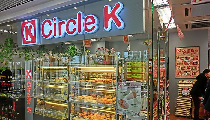 منتقدی که جواب ترامپ را داد: بیت کوین پول است و دلار ارزشی ندارد بیش از 20 فروشگاه Circle K، نصب آزمایشی خودپردازهای بیت کوین را در ایالتهای آریزونا و نوادا آغاز کردهاند.
