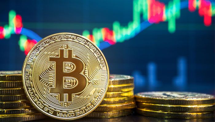 سودآوری بیت کوین 720 برابر بیشتر از شرکت وارن بافت ! قیمت بیت کوین، از اولین روز تا کنون، 720 میلیون درصد افزایش داشته است.